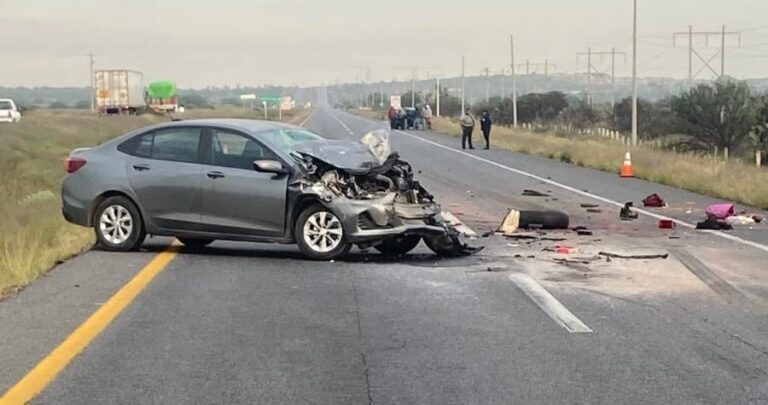 Atienden autoridades fuerte choque en federal 49