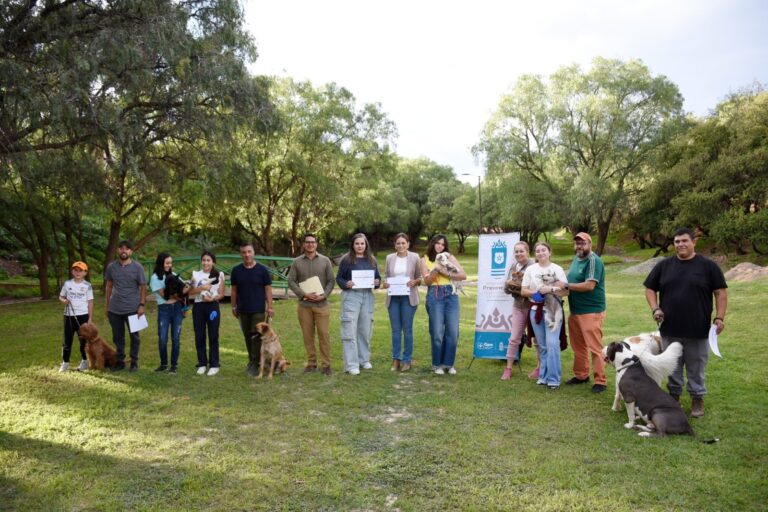 Realizan talleres de adiestramiento canino en Guadalupe