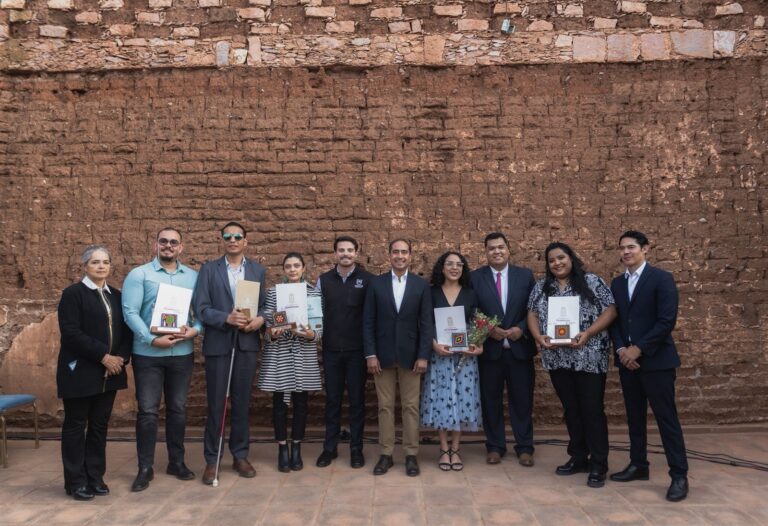 Reconocen a ganadores del Premio Juvenil Guadalupe