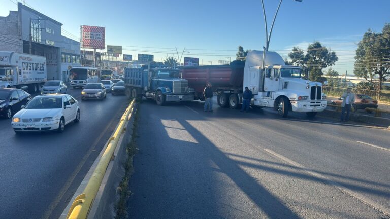 Siguen protestas de transportistas; piden trabajo en Guadalupe