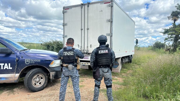 Recuperan tractocamión con reporte de robo