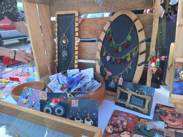 Convocan a participar en Bazar Creativo