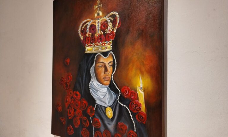 Dan vida a monjas coronadas en pinturas
