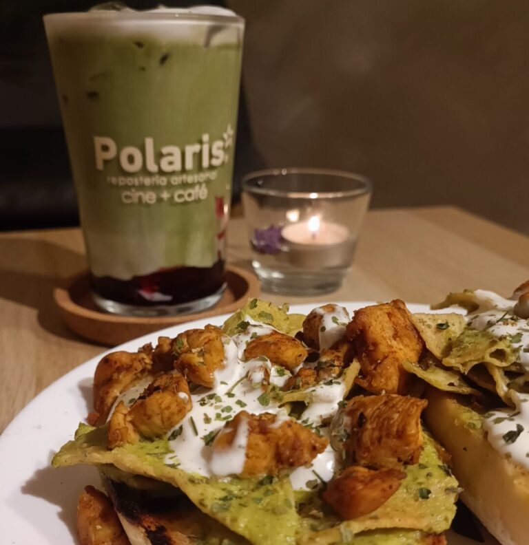 Disfruta del buen cine y del buen comer en Polaris