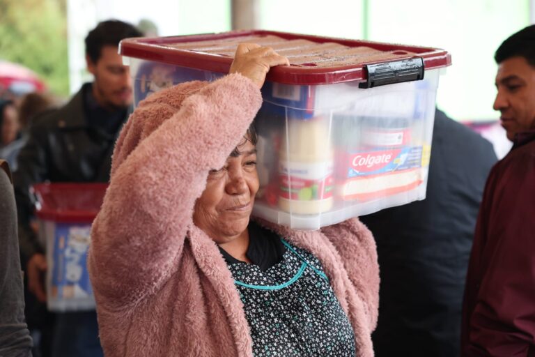 Distribuyen apoyos alimentarios en Pardillo III y Santiaguillo