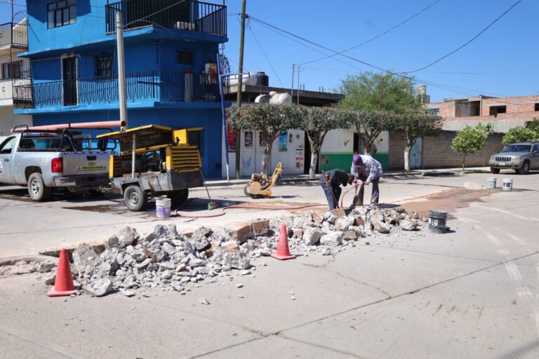 Inicia rehabilitación de drenaje en la colonia Álamos