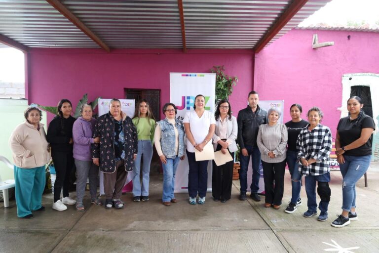 Inician en Jerez talleres de oficios y manualidades para mujeres