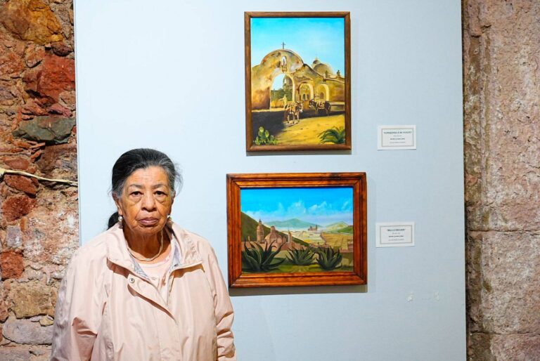 Jubilados muestran su talento en Raíces y Colores
