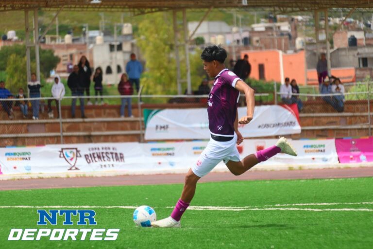Mineros se lleva el clásico en penales