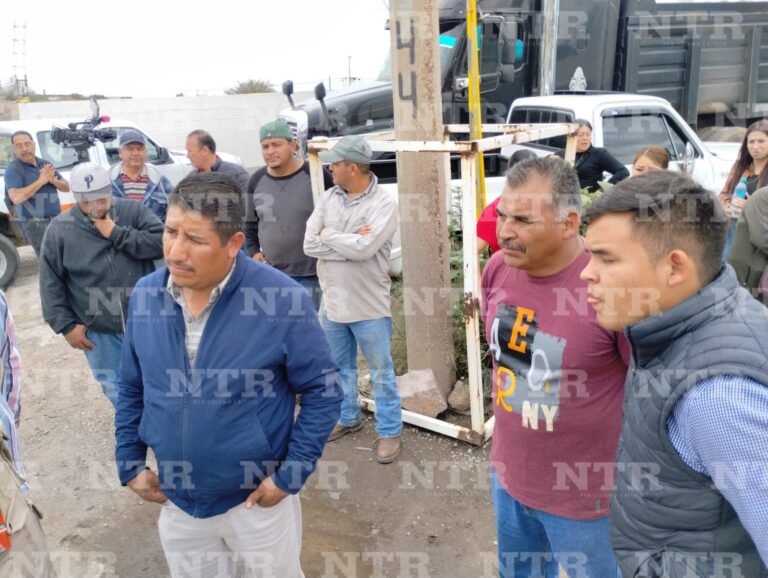 Amedrenta gobierno a transportistas materialistas; niegan extorsión