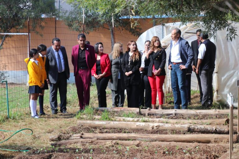 Inauguran huerto pedagógico en Calera