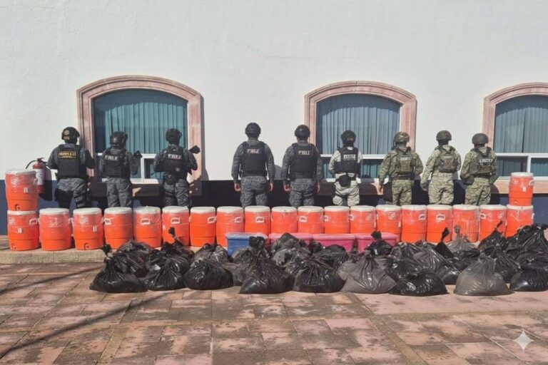 Más de 1 mil 725 kg de metanfetamina fueron asegurados en laboratorio
