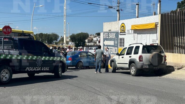 Se impacta contra la pared; no hay lesionados