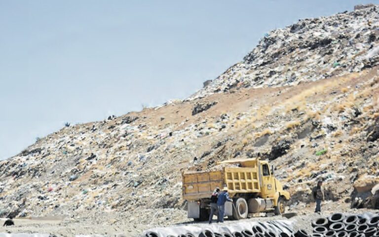Basureros, al borde del colapso