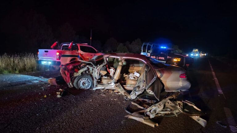 Sobrevive a aparatoso accidente en federal 45