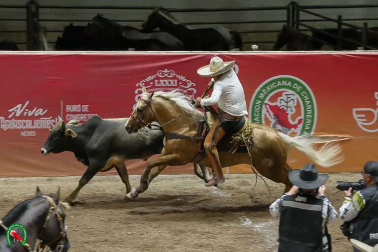 Casa Bajío pone en alto a Zacatecas en el Nacional Charro