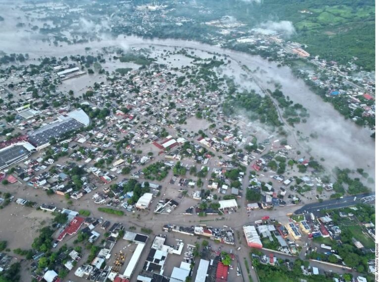 Devastan las lluvias 15 mil hectáreas agrícolas