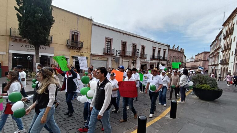 Marchan por la inclusión laboral