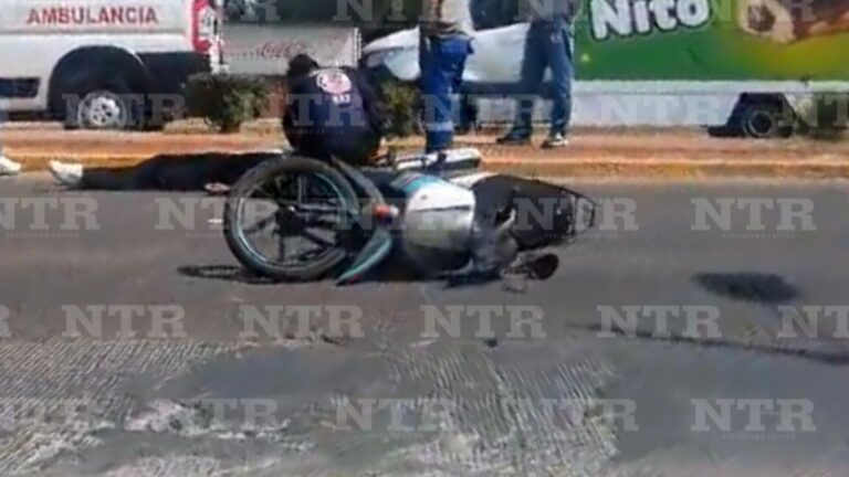 Cae motociclista y termina en el hospital