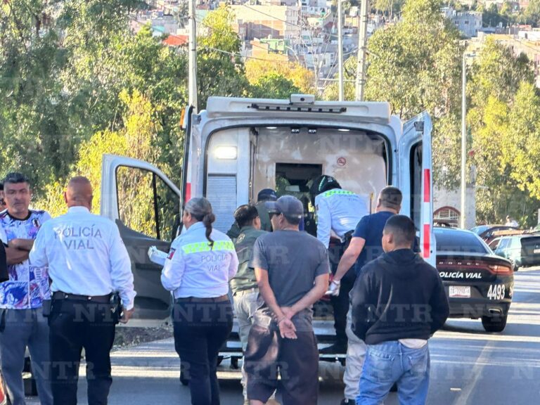 Motociclista resulta lesionado en choque vehicular