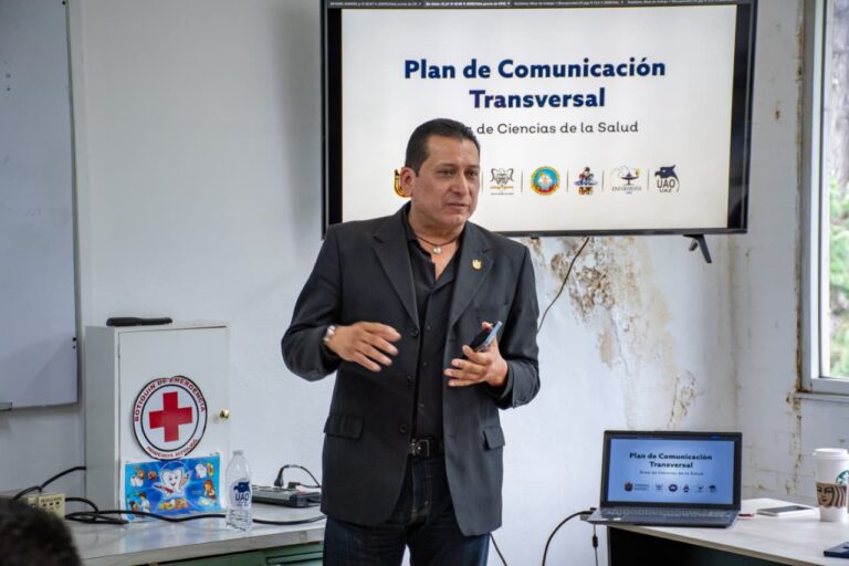 Se reúnen autoridades de Ciencias de la Salud