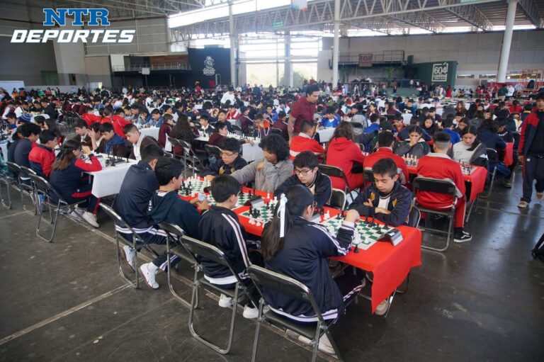 Alumnos Secundaria UAZ son tricampeones en ajedrez