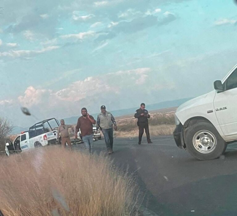 Muere motociclista en percance carretero