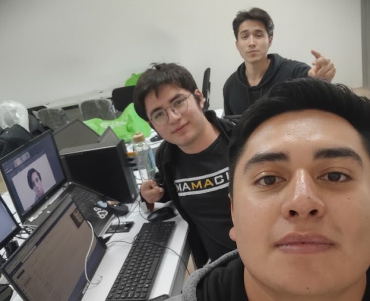 Ingenieros conquistan competencia Huawei