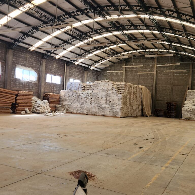 Ofrecen bodegas para facilitar acopio