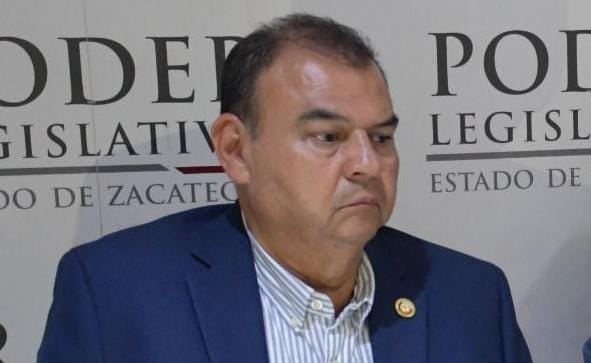 Proponen que padres elijan los contenidos educativos para sus hijos