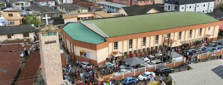 Secuestran a alumnas en escuela católica en Nigeria