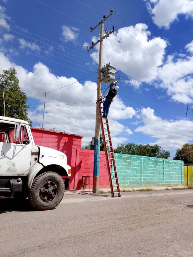 Sufre alumbrado ola de vandalismo