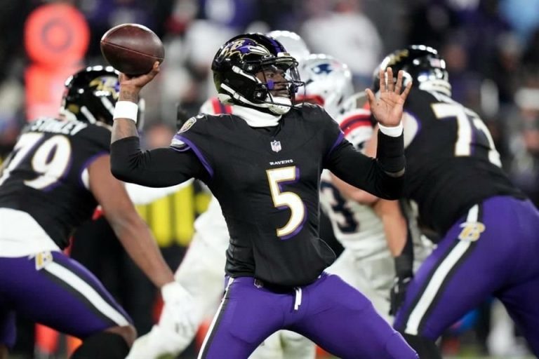 Aseguran Patriots pase a Playoffs con triunfo ante Ravens