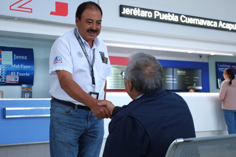 Realiza SICT operativos de inspección y verificación de unidades