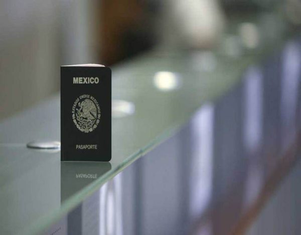 Fracasa licitación para producción de pasaportes