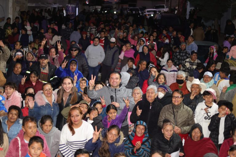 Llevan posadas navideñas a colonias capitalinas
