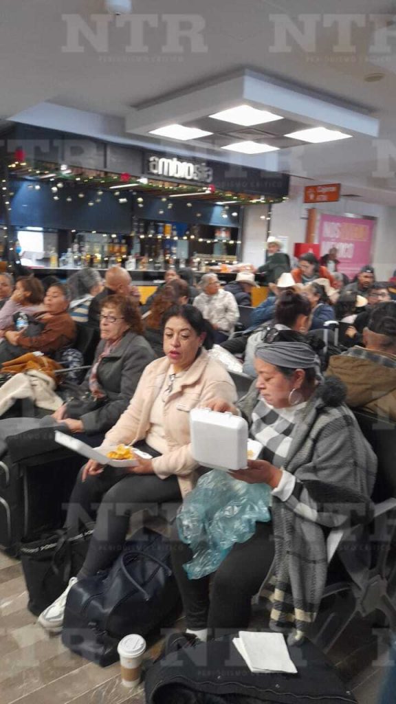 Volaris deja varados a viajeros en Calera