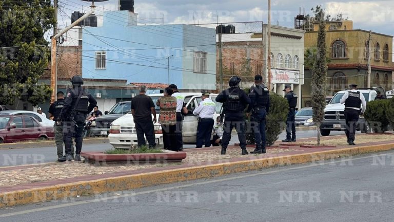 Atropellan a joven en la Enrique Estrada; resulta gravemente herido