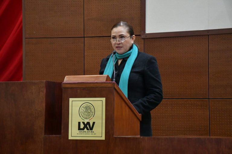 Impulsan iniciativa para proteger autonomía sindical