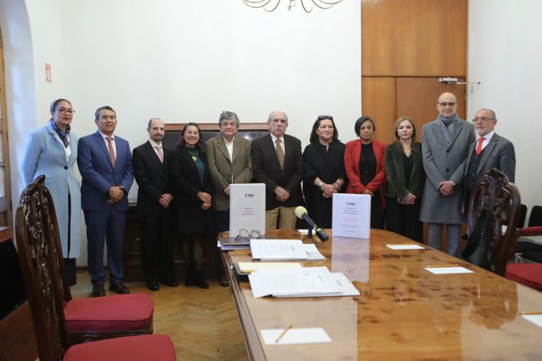 Entrega INE propuestas de reforma electoral