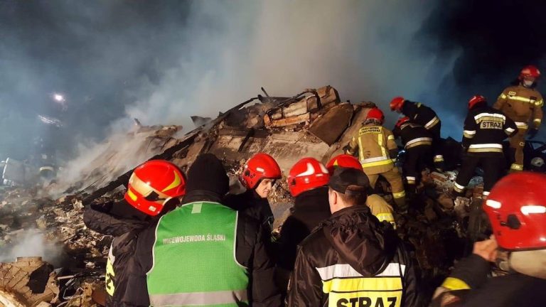 Incendio en fiesta de Año Nuevo deja 40 muertos en Suiza