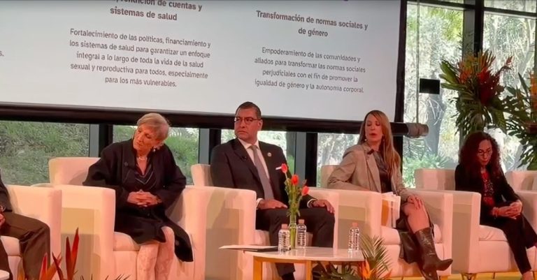 Participa FGJEZ foro de la UNFPA México