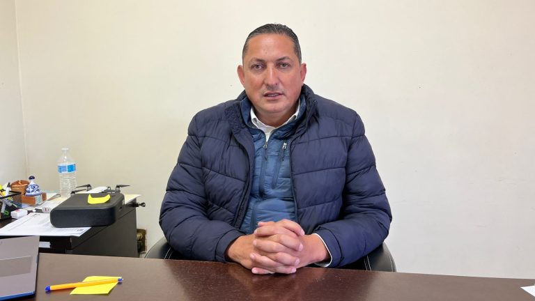 Dan mantenimiento a pozos de Carrillo