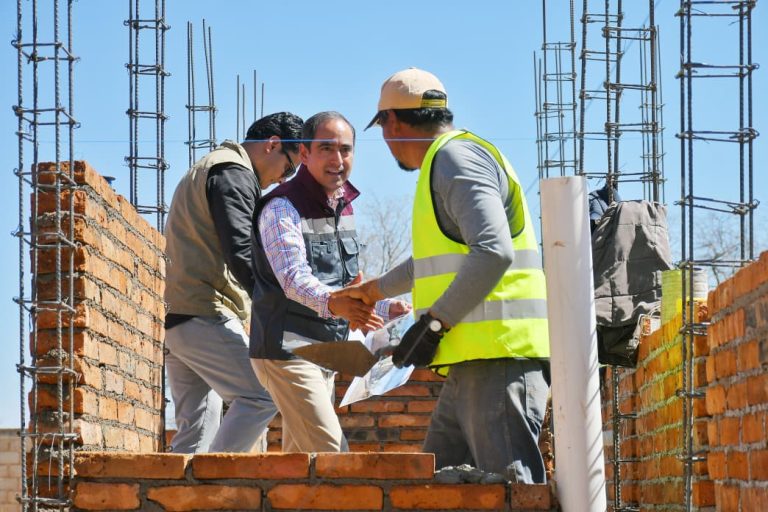 Avanza construcción de recinto religioso en El Bordo