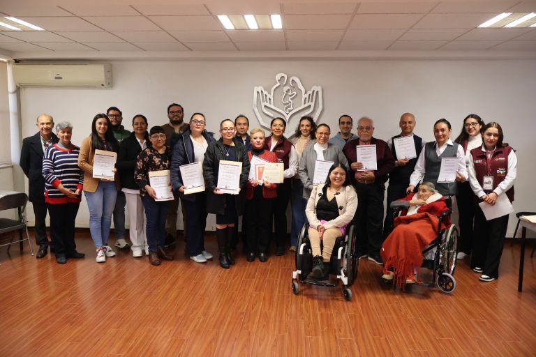 Reconoce ISSSTE Zacatecas a trabajadores