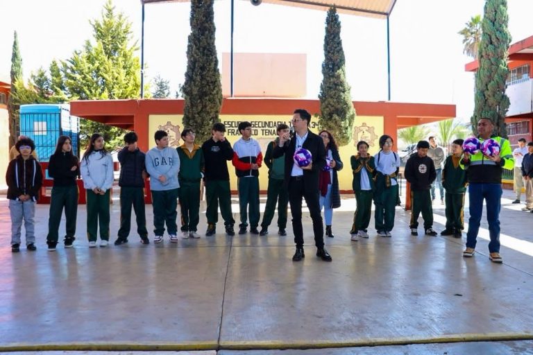 Visitan secundaria con la estrategia Protección Civil en tu escuela