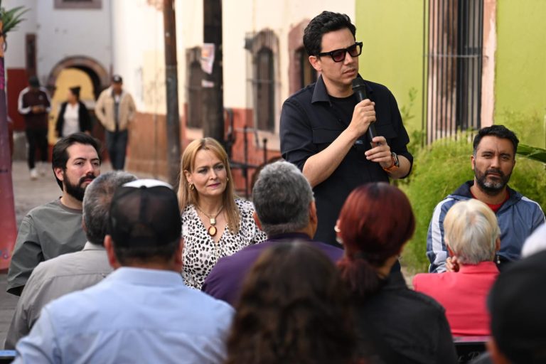 Llegan Tertulias en Familia al barrio del Pensador Mexicano