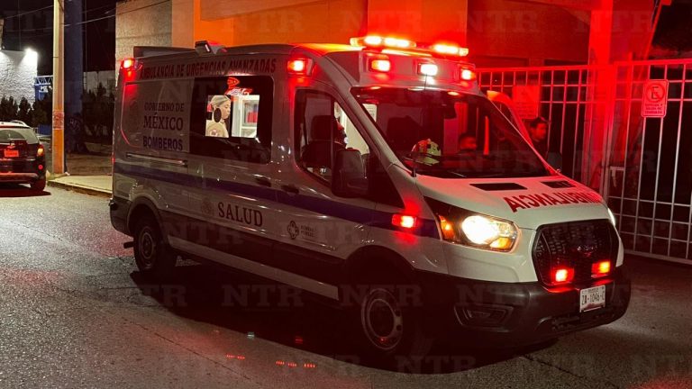 Mujer resulta lesionada en percance vial