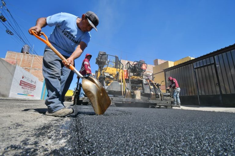 Inicia programa de pavimentación en la colonia Ferrocarrileros