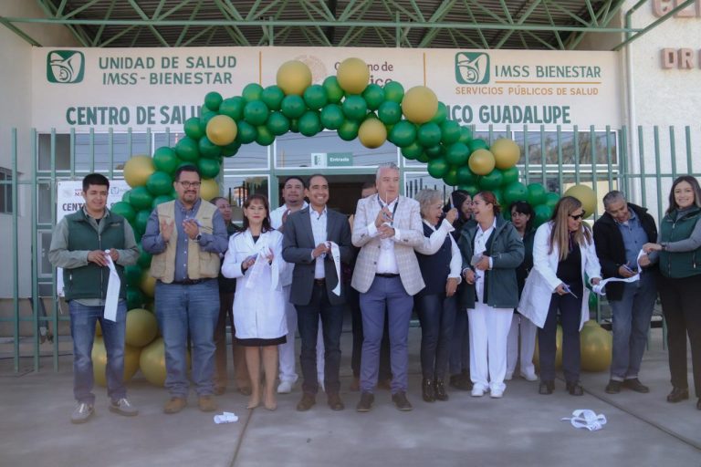 Reciben nuevo mobiliario centros de salud en Guadalupe